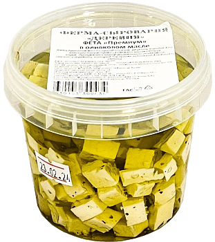 Сыр мягкий ФЕРМА ДЕРЕВНЯ Фета в оливковом масле с травами, без змж, 320 г 